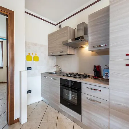 Al Tulipano Apartment Polpenazze del Garda